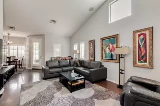 Photo #5: 6107612 Listing 