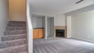 Photo #2: 6107788 Listing