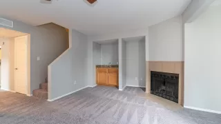 Photo #3: 6107788 Listing