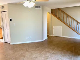 Photo #3: 6107842 Listing 