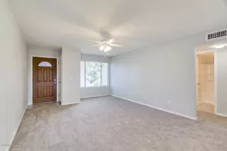 Photo #4: 6108039 Listing