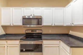 Photo #6: 6108133 Listing