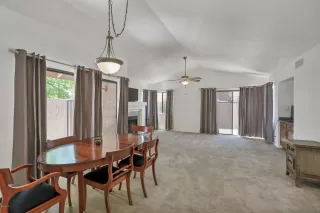 Photo #6: 6108159 Listing