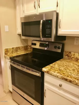 Photo #3: 6108201 Listing 