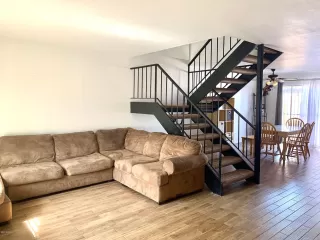 Photo #4: 6108490 Listing