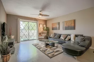 Photo #4: 6108493 Listing