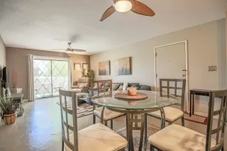 Photo #5: 6108493 Listing