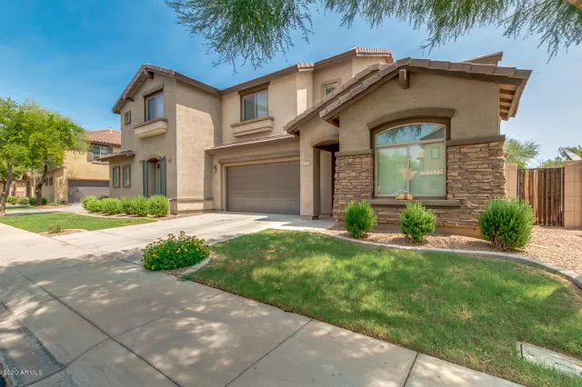 MLS: 6108557 Condo For Sale