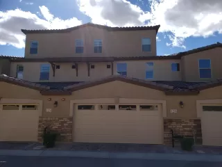 Photo #6: 6108645 Listing