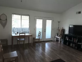 Photo #3: 6108751 Listing