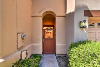 Photo #2: 6108757 Listing