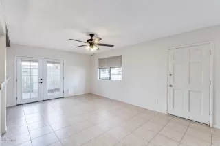 Photo #3: 6108885 Listing