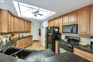 Photo #4: 6108978 Listing 