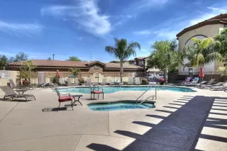 Photo #3: 6108999 Listing