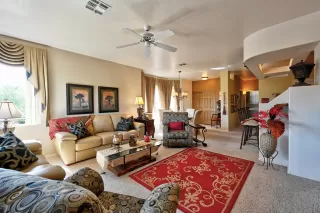 Photo #2: 6109069 Listing