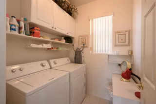 Photo #4: 6109069 Listing