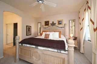 Photo #5: 6109069 Listing