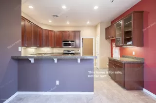 Photo #5: 6109266 Listing