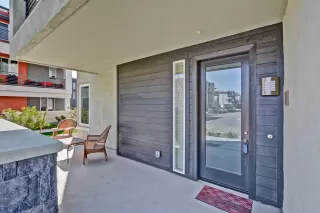 Photo #2: 6109435 Listing