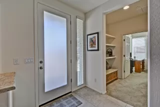 Photo #4: 6109435 Listing