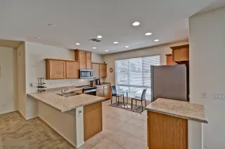 Photo #5: 6109435 Listing