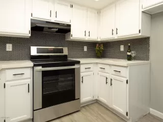 Photo #2: 6109508 Listing