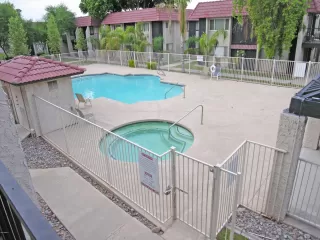 Photo #4: 6109580 Listing