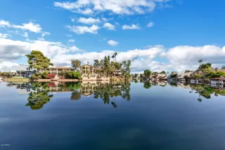 Photo #4: 6109649 Listing