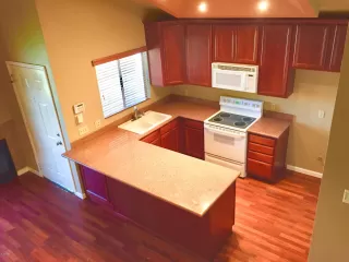 Photo #5: 6109762 Listing 