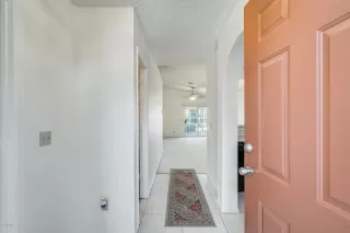 Photo #4: 6109803 Listing