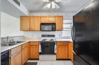 Photo #6: 6109803 Listing