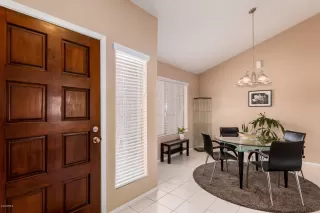 Photo #3: 6109865 Listing