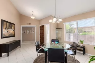 Photo #4: 6109865 Listing