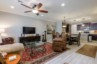 Photo #3: 6109879 Listing