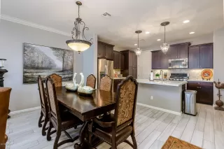 Photo #6: 6109879 Listing