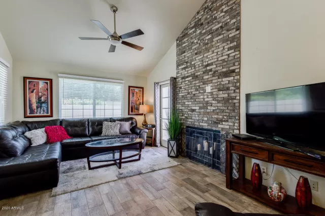 MLS: 6109897 Condo For Sale