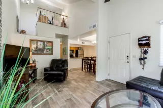 Photo #3: 6109897 Listing 