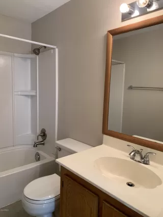 Photo #2: 6109920 Listing