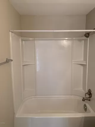 Photo #3: 6109920 Listing