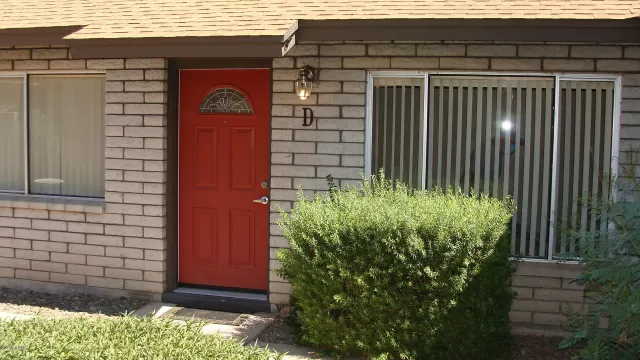 MLS: 6109951 Condo For Sale