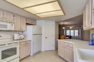 Photo #3: 6110064 Listing