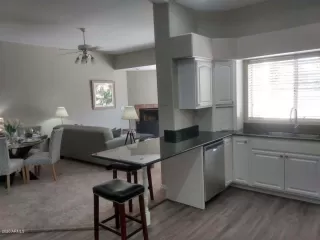 Photo #5: 6110124 Listing 