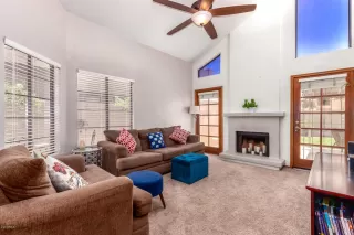 Photo #4: 6110218 Listing