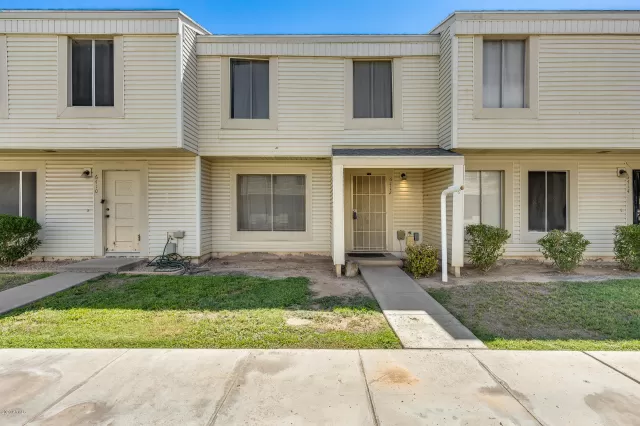 MLS: 6110260 Condo For Sale