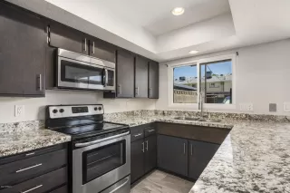 Photo #4: 6110266 Listing