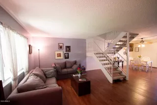 Photo #2: 6110399 Listing