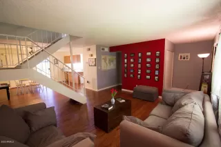 Photo #3: 6110399 Listing