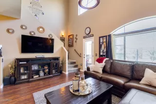 Photo #4: 6110523 Listing