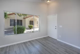 Photo #3: 6110658 Listing