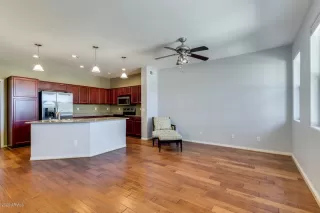 Photo #6: 6110670 Listing